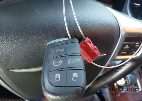 2012 Chrysler 300 Limited z USA, uszkodzony, nr VIN 2C3CCACG2CH113214